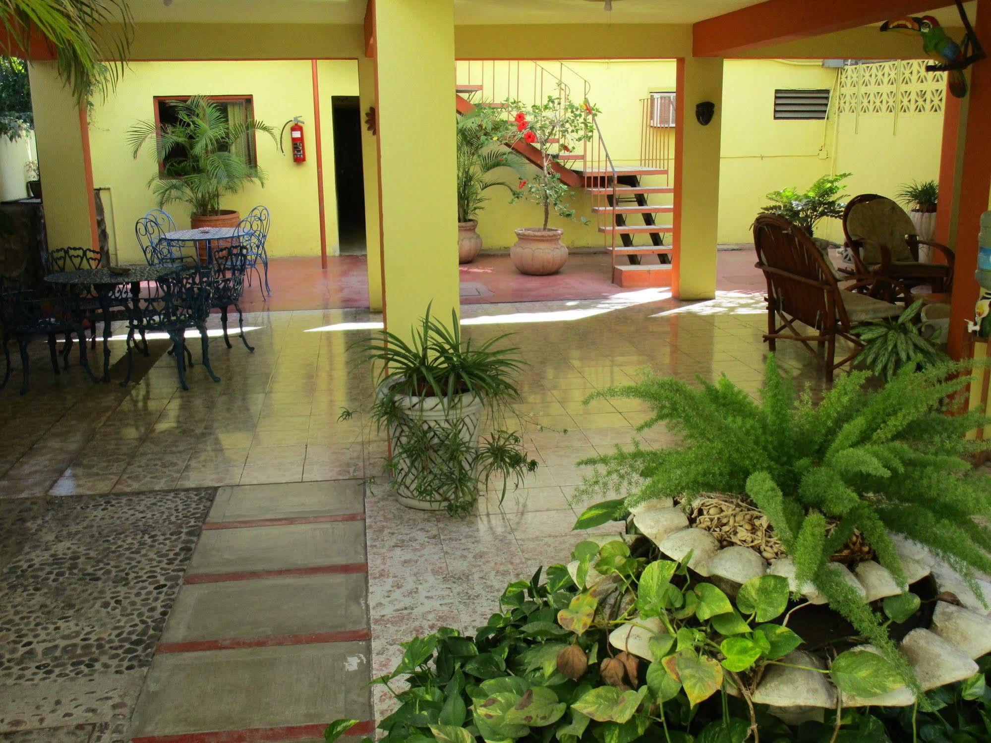 Hotel Lorimar ลาปาซ ภายนอก รูปภาพ